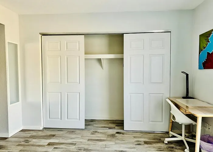 Comfy House Near Asu, Airport Holiday home