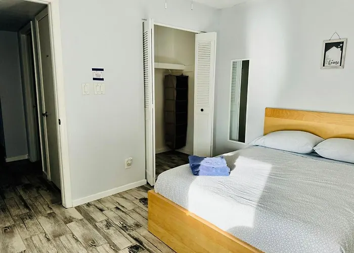 Comfy House Near Asu, Airport Holiday home