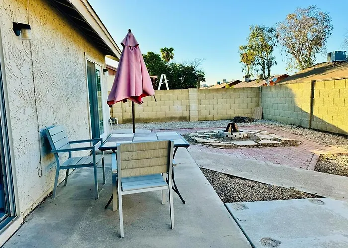 Comfy House Near Asu, Airport Holiday home
