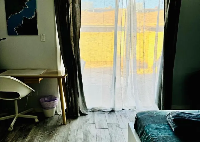 Comfy House Near Asu, Airport Holiday home *